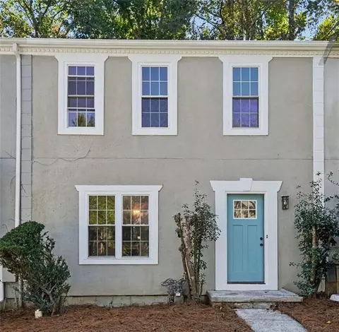6636 Meadow Green Cir, Peachtree Corners, GA 30092