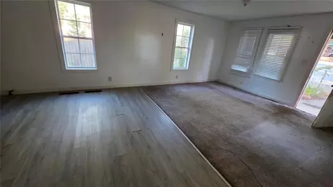 Living - 330 Walker Dr, Monroe, GA 30655 photo 1 of 2
