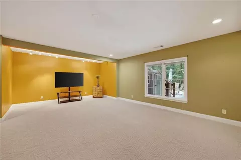 Living - 20 Balfour Dr, Covington, GA 30014 photo 4 of 7