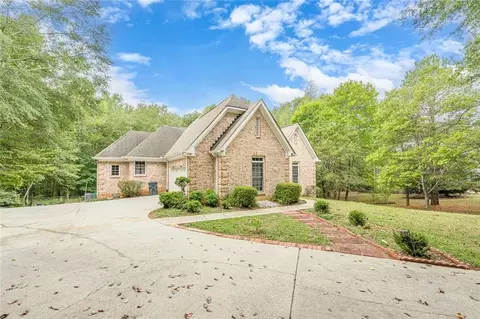 Exterior - 20 Balfour Dr, Covington, GA 30014 photo 3 of 4