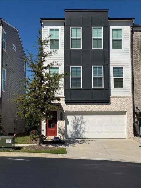 1399 Creekside Cir NW, Atlanta, GA 30318