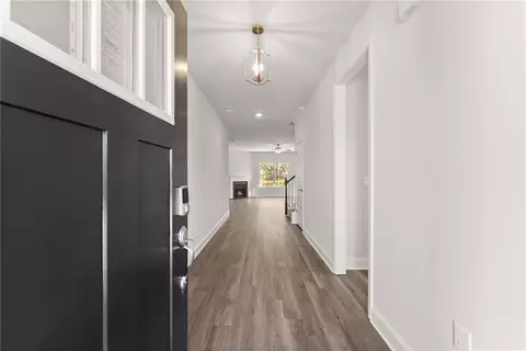 Entry Way - 111 Hallowed Dr, Commerce, GA 30530 photo 1 of 4