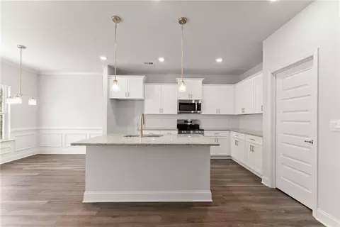 Kitchen - 111 Hallowed Dr, Commerce, GA 30530 photo 2 of 2