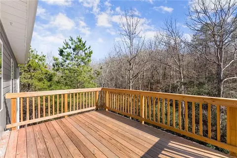 Exterior - 111 Hallowed Dr, Commerce, GA 30530 photo 2 of 3