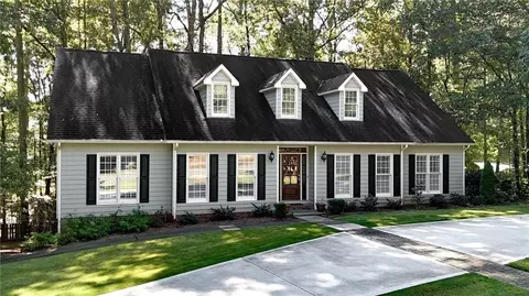 55 Timberlake Cv NE, Cartersville, GA 30121