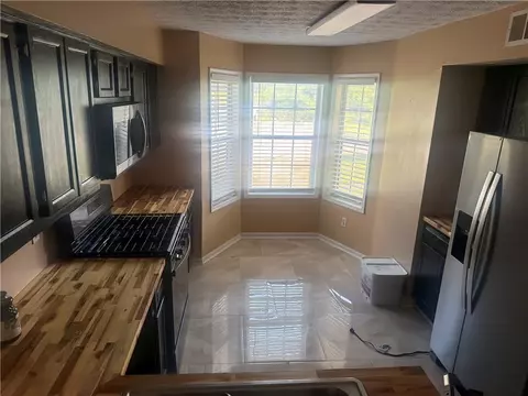 9472 Cypress Ln, Jonesboro, GA 30238