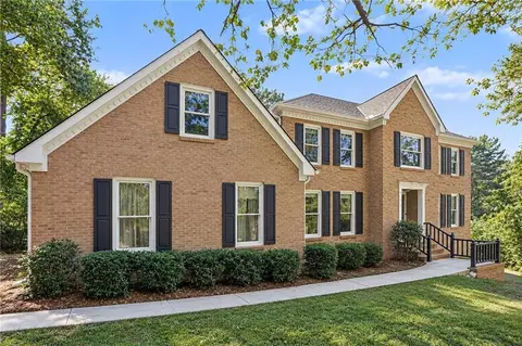 4857 Castlewood Dr SW, Lilburn, GA 30047