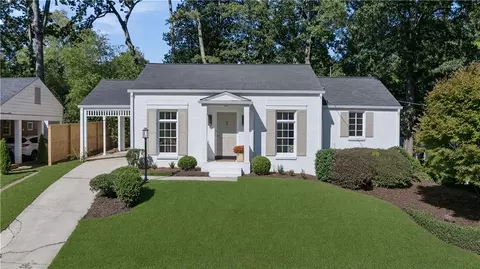 1822 Walthall Dr NW, Atlanta, GA 30318