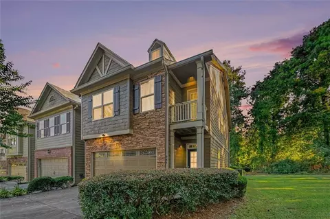 185 Sunset Ln, Woodstock, GA 30189