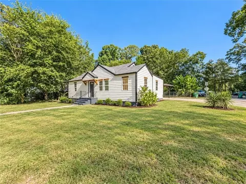 1046 Cheaves Dr, Forest Park, GA 30297