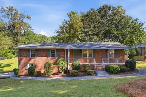 31 Huntwood Dr SE, Smyrna, GA 30082