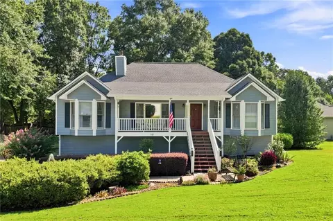 15 Yellowstone Dr, Powder Springs, GA 30127