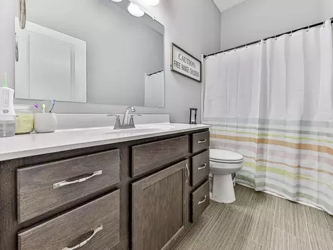 Bath - 2139 Harmony Dr, Canton, GA 30115 photo 5 of 5