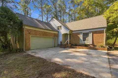 5205 Annie Mitchell Dr SW, Conyers, GA 30094