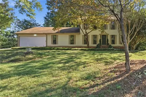 528 Chanterella Rd SW, Lilburn, GA 30047