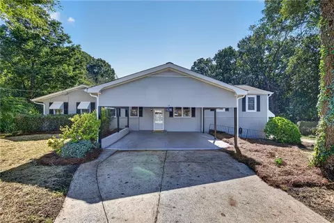 1536 W Oak Dr, Marietta, GA 30062