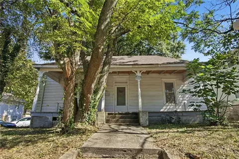 1023 Curran St NW, Atlanta, GA 30318