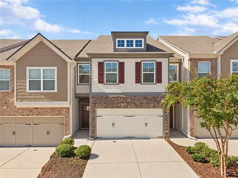 2178 Flying Spur Dr, Stonecrest, GA 30035