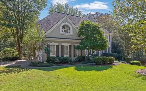 315 Maycroft Ct, Roswell, GA 30075