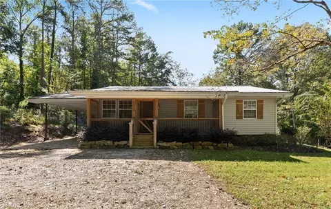 3027 Thrasher Dr, Gainesville, GA 30506