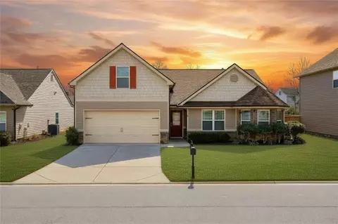 5570 Glenn Ivey Dr, Cumming, GA 30028