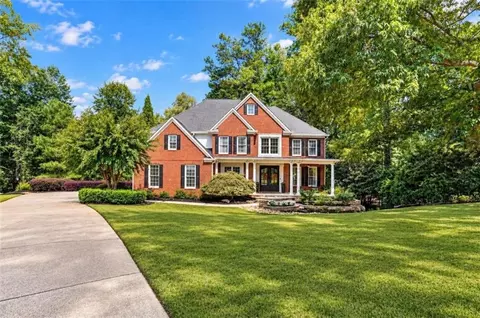 335 Chickering Lake Ct, Roswell, GA 30075