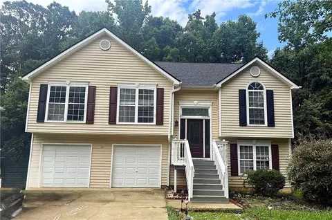 3193 Medina Dr, Jonesboro, GA 30236