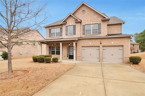 505 Sea Dunes Ct, Loganville, GA 30052