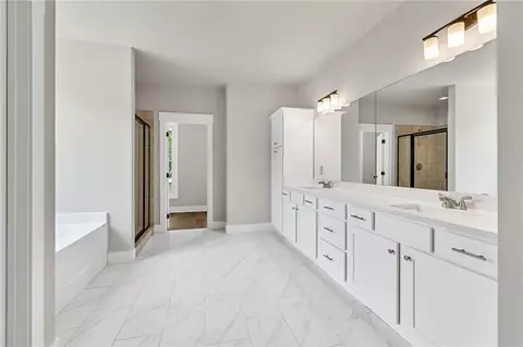 Bath - 231 E Marable St, Monroe, GA 30655 photo 1 of 3
