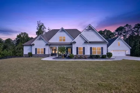 73 Starr Pl, Newnan, GA 30263
