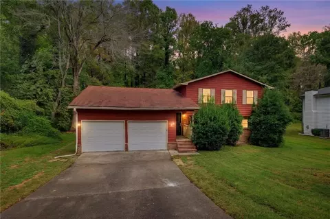 6690 Judy Ln, Riverdale, GA 30296
