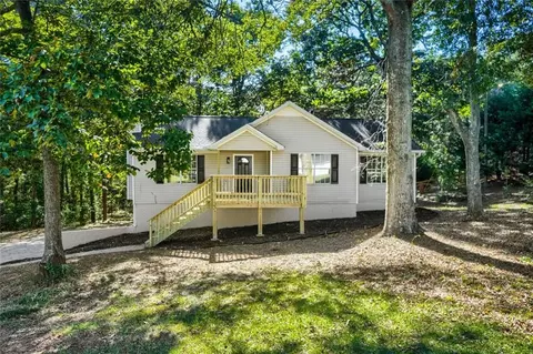 77 Cobbler Dr, Newnan, GA 30265