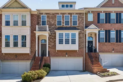 3363 Cumberland Club Dr, Atlanta, GA 30339