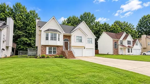 2759 Cedar Tree Ln, Ellenwood, GA 30294