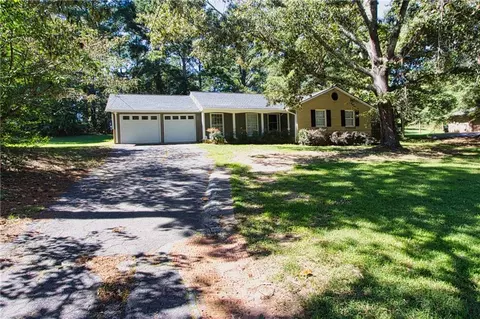 3720 Sunny Hill Dr, Loganville, GA 30052