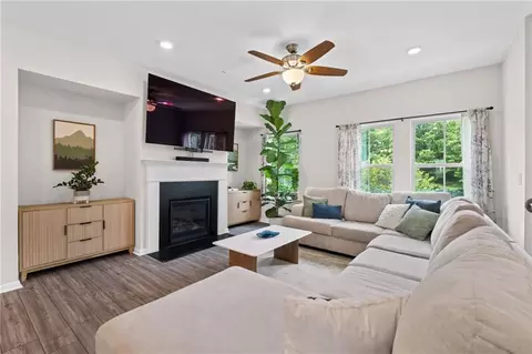 743 Brecklin Ln, Woodstock, GA 30188