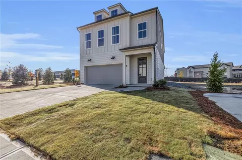 2285 Fern Cir, Alpharetta, GA 30076