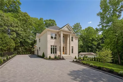 10745 Waters Rd, Alpharetta, GA 30022