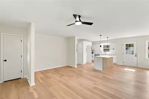 Living - 3085 Bobolink Dr, Rex, GA 30273 photo 4 of 5