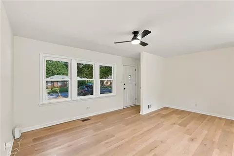 Living - 3085 Bobolink Dr, Rex, GA 30273 photo 3 of 5