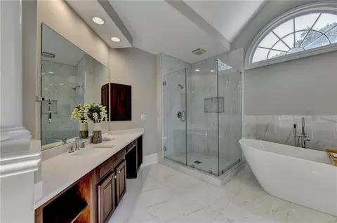 Bath - 1740 Briergate Dr, Duluth, GA 30097 photo 7 of 13
