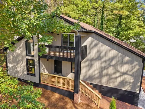 1087 Magnolia Dr, Villa Rica, GA 30180