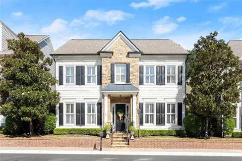 560 Kendemere Pointe, Roswell, GA 30075
