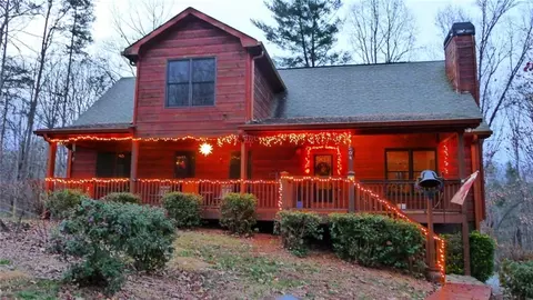 504 Noelle Ln, Dahlonega, GA 30533