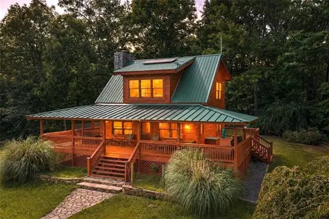 196 Creek Camp Rd, Ellijay, GA 30536