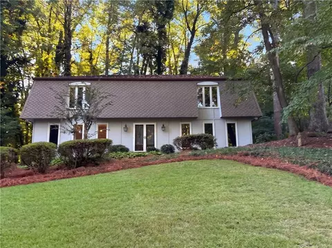 744 Fairfield Dr, Marietta, GA 30068