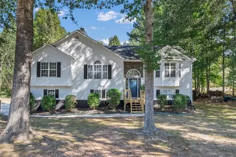 2616 Chesterbrooke Dr, Lithia Springs, GA 30122