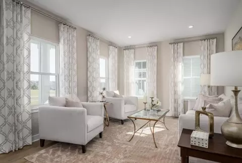Living - 20 Barnstorm Ct, Commerce, GA 30529 photo 3 of 3