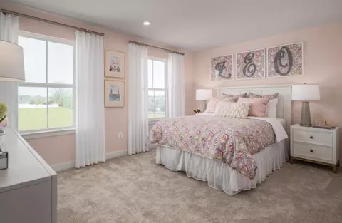 Bedroom - 529 Flying Eagle Dr, Commerce, GA 30529 photo 3 of 5