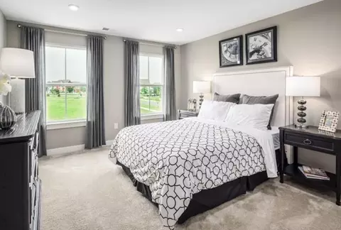 Bedroom - 210 Eagles Crest Dr, Commerce, GA 30529 photo 2 of 4
